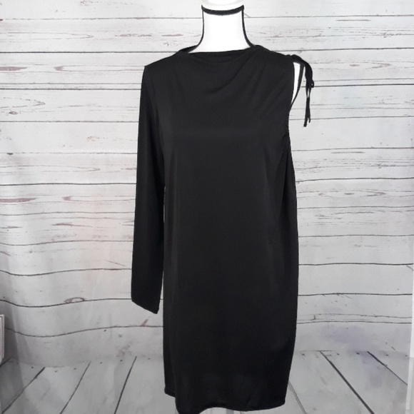 zara black one shoulder dress